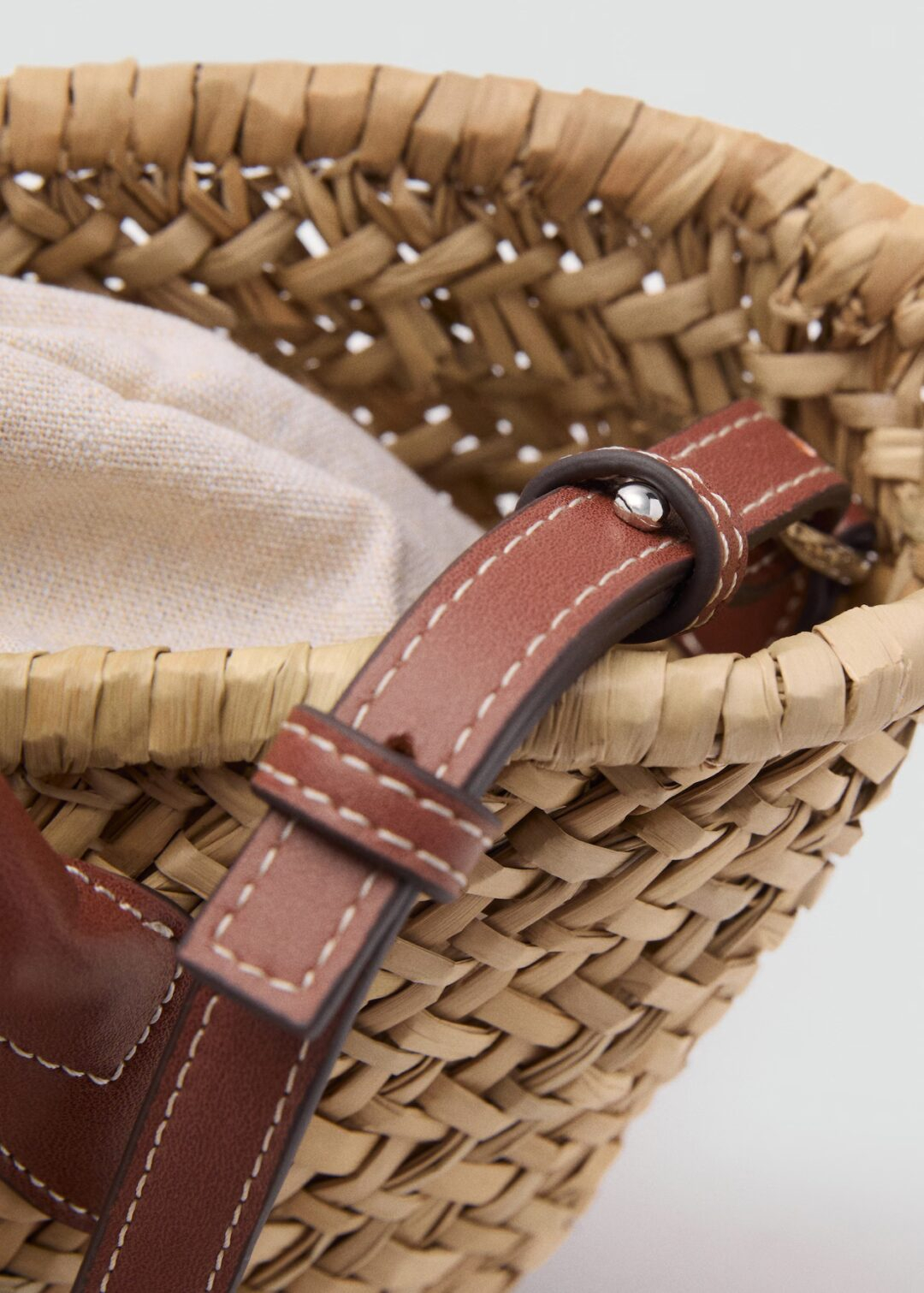 Bolso pequeño fibra natural MANGO - Image 3