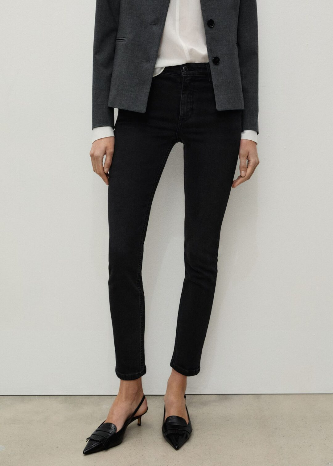 Jeans skiny tiro medio negro MANGO