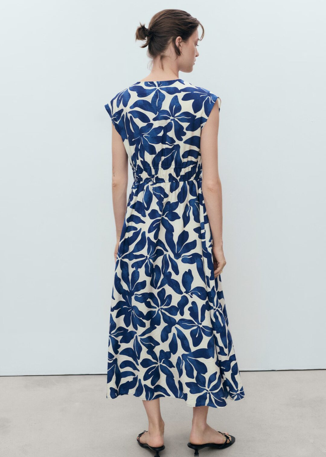 Vestido largo floral azul MANGO - Image 2