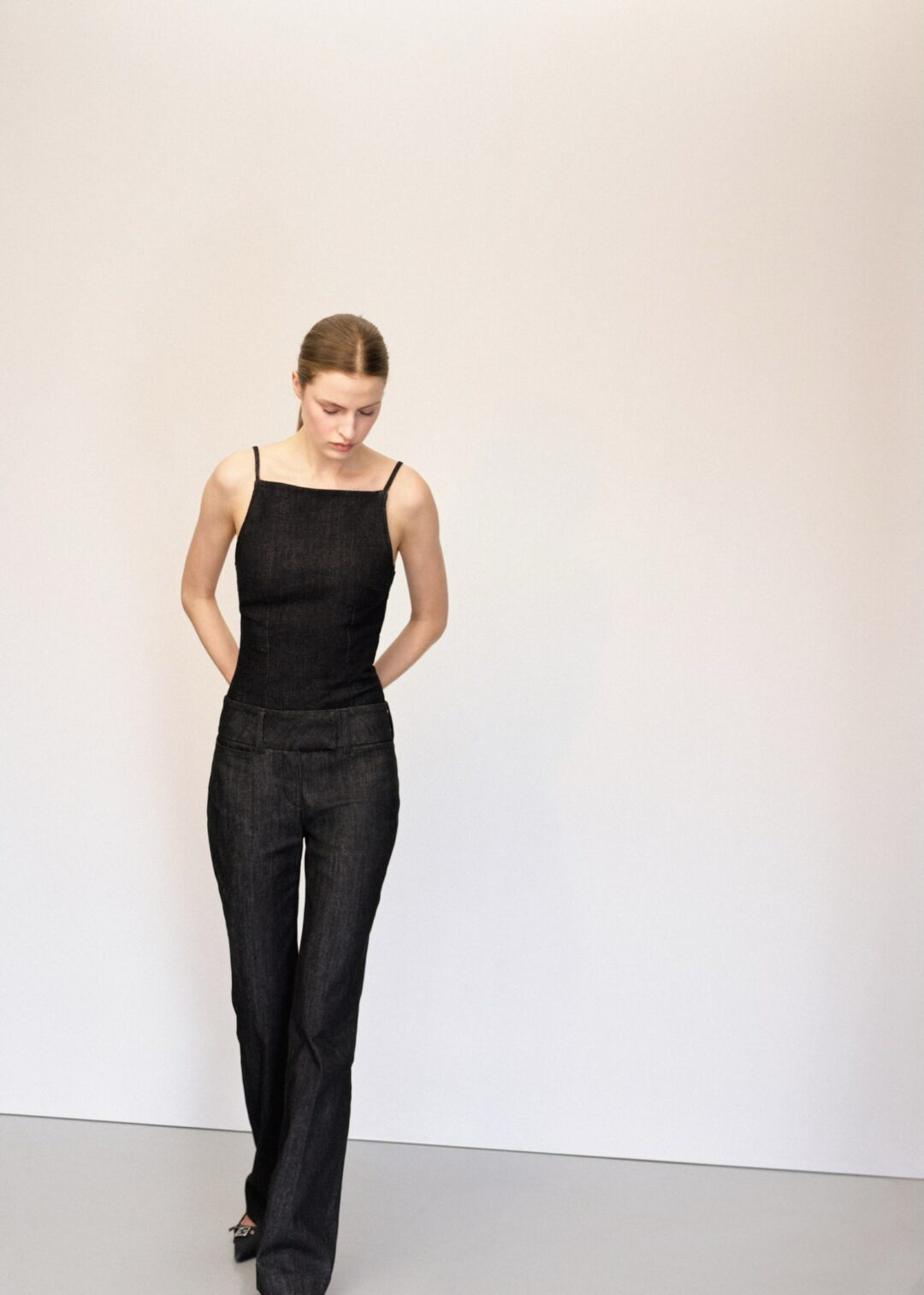 Jeans flare tiro medio Mango